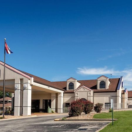 Angel Inn - By The Strip Branson Luaran gambar