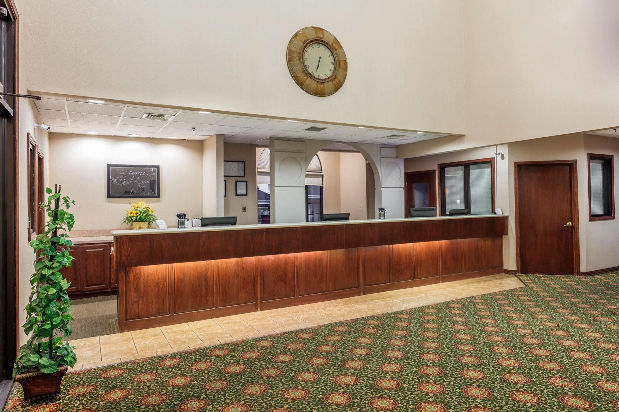 Angel Inn - By The Strip Branson Luaran gambar