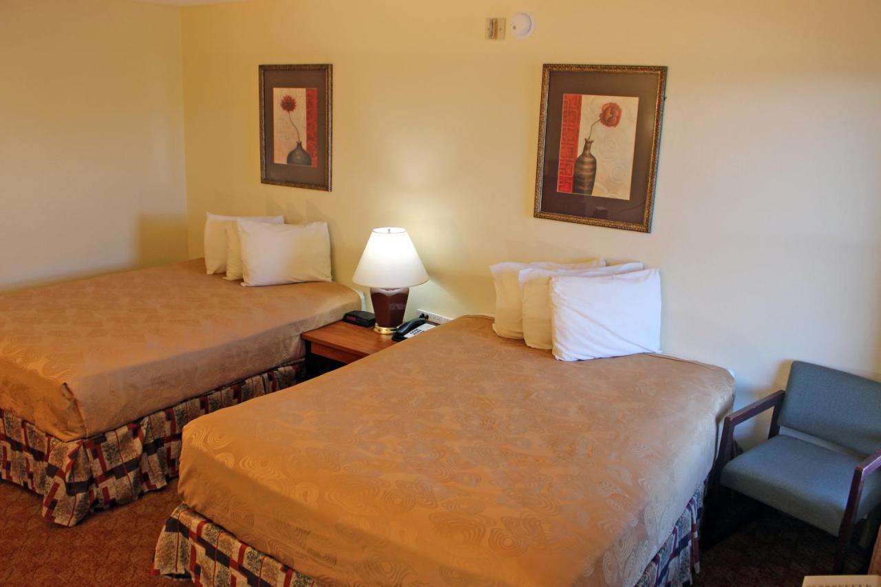 Angel Inn - By The Strip Branson Luaran gambar